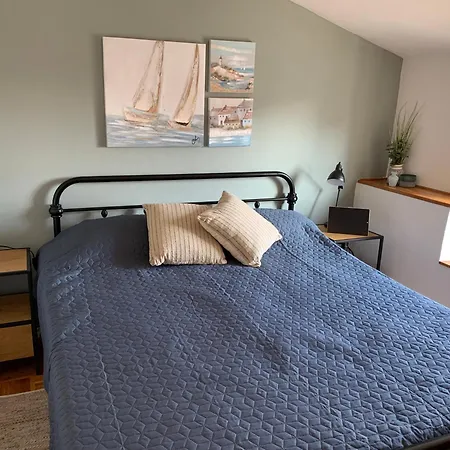 The Sleepy Sea Будинок відпочинку *