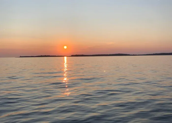 The Sleepy Sea Будинок відпочинку *