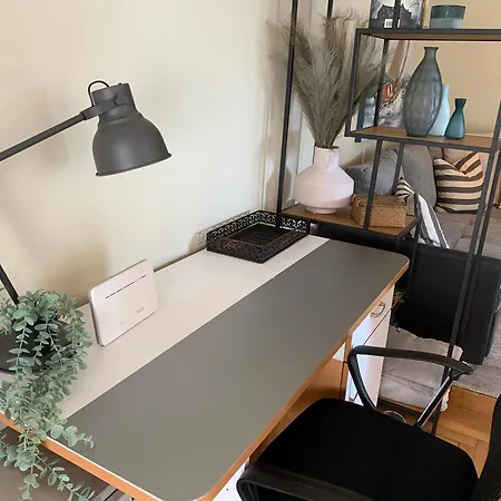 別荘 The Sleepy Sea *